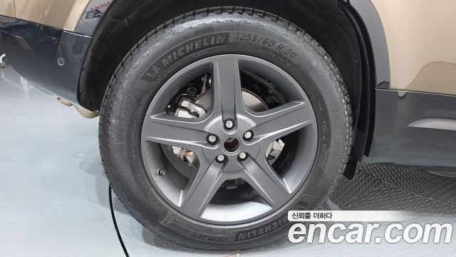 Land Rover Defender L663 110 P300 X-Dynamic SE - фото 4