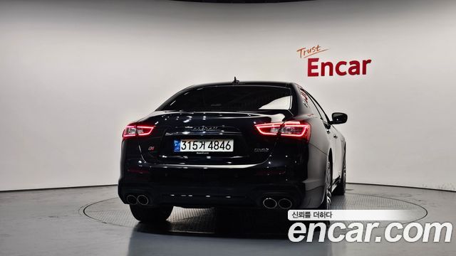 Maserati Ghibli 3.0 GranSport 3rd - фото 3