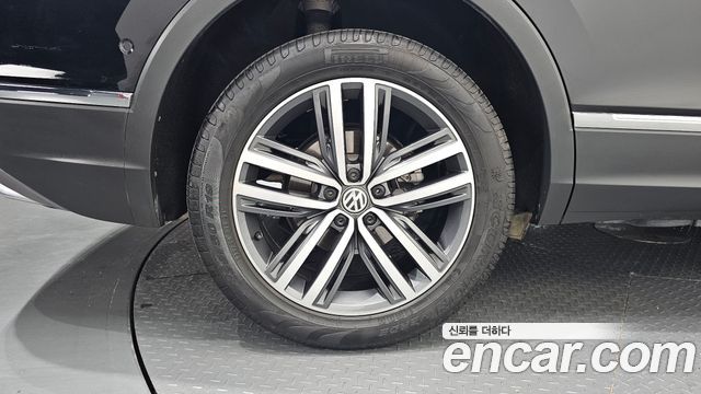 Volkswagen Tiguan Allspace 2.0 TDI Prestige - фото 3