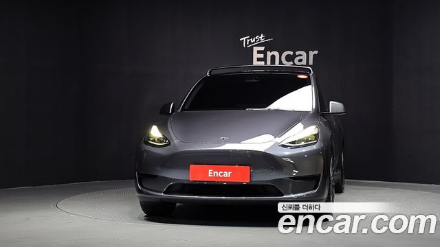 Tesla Model Y RWD - фото 2