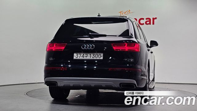 Audi Q7 45 TFSI Quattro - фото 3