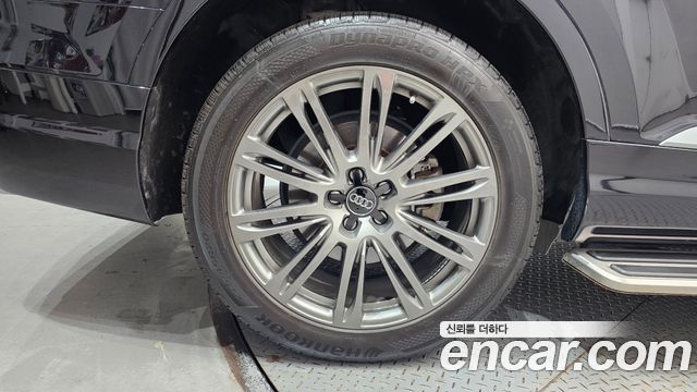 Audi Q7 45 TFSI Quattro - фото 4