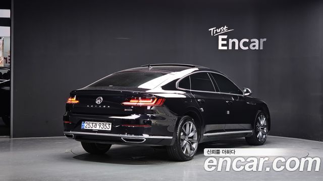Volkswagen Arteon 2.0 TDI Presige 4Motion - фото 1