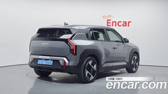 Kia EV3 Standard 2WD Air - фото 0