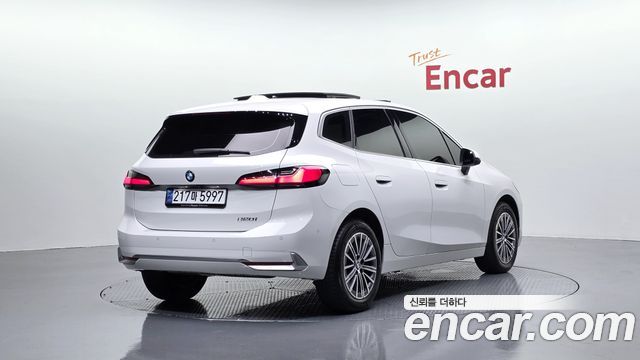 BMW 2 Series Active Tourer U06 220i Luxury - фото 1