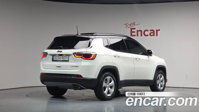Jeep Compass 2-го поколения 2.4 limited 2WD - фото 0