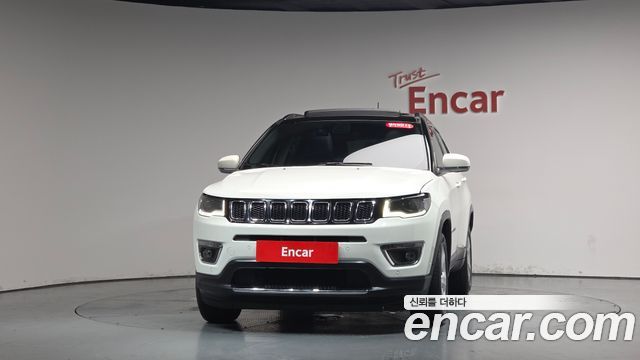 Jeep Compass 2-го поколения 2.4 limited 2WD - фото 1