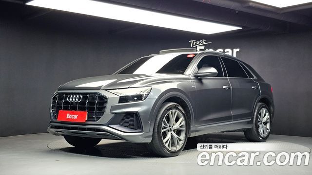 Audi Q8 50 TDI Quattro Premium - фото 0