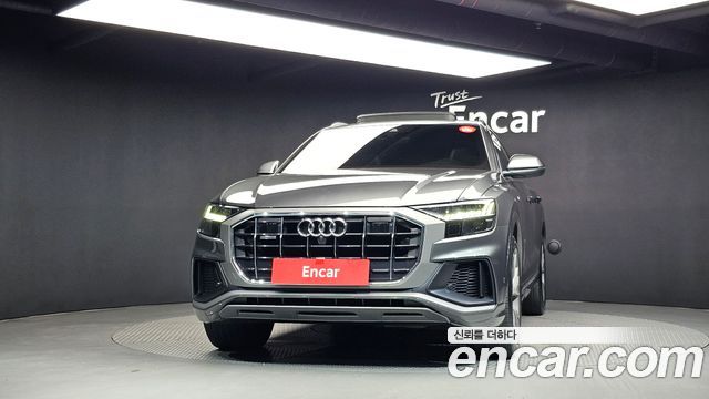 Audi Q8 50 TDI Quattro Premium - фото 2