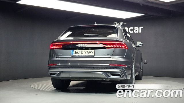 Audi Q8 50 TDI Quattro Premium - фото 3