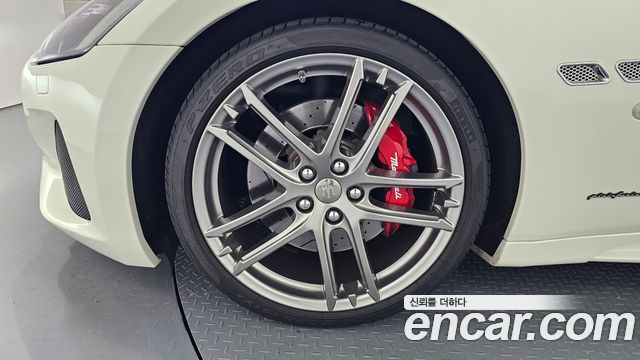 Maserati Granturismo 4.7 Sport 1st - фото 3
