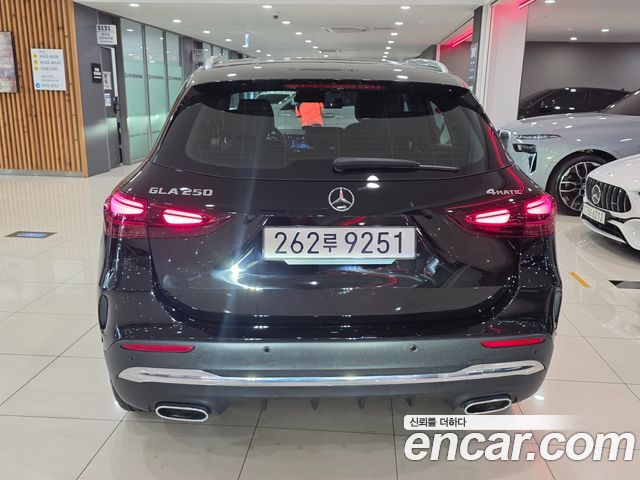 Mercedes-Benz GLA-Class H247 GLA250 4MATIC - фото 3
