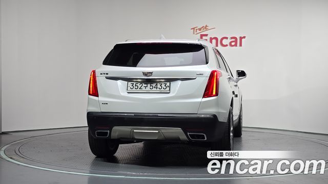 Cadillac XT5 3.6 Premium Luxury AWD - фото 3