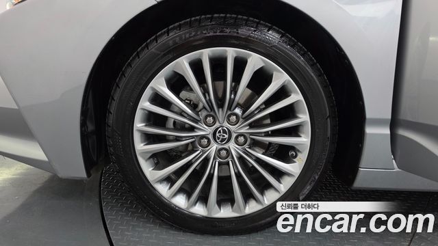 Toyota Avalon 5-го поколения 2.5 Hybrid - фото 4