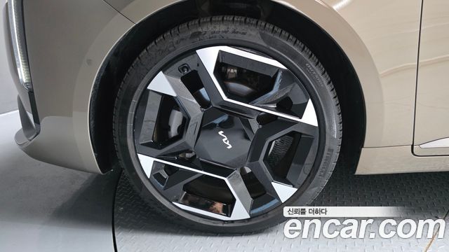 Kia K8 New 2.5 Gasoline 2WD Signature - фото 4