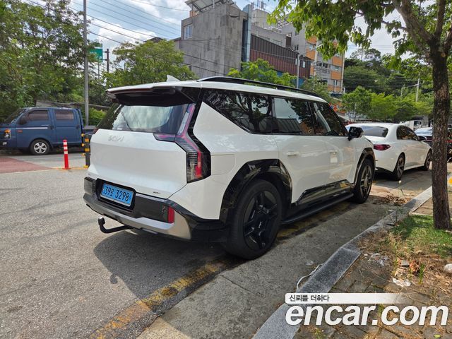 Kia EV9 Long Range 4WD GT Line - фото 4