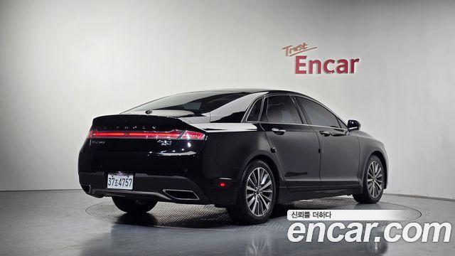 Lincoln MKZ Hybrid 2nd - фото 1