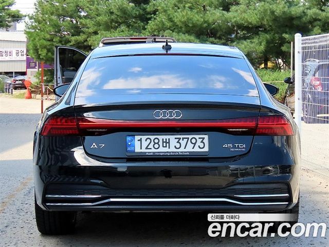 Audi A7 45 TDI Quattro Premium - фото 3