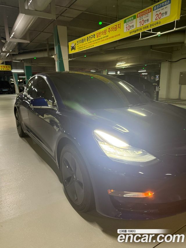 Tesla Model 3 Standard Range Plue RWD - фото 1