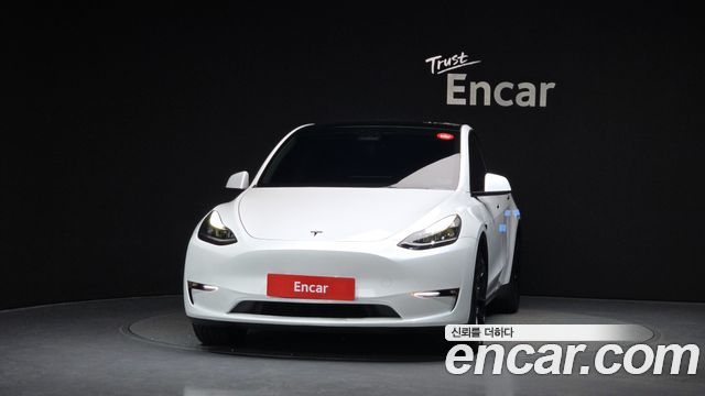 Tesla Model Y Long Range AWD - фото 2