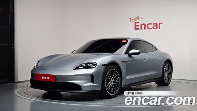 Porsche Taycan Base - фото 0
