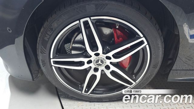 Mercedes-Benz E-Class W213 E220d Coupe - фото 4