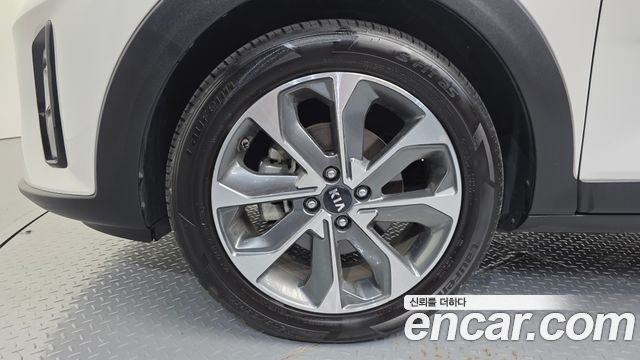 Kia Stonic 1.4 Prestige - фото 4