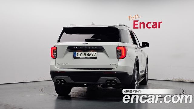 Ford Explorer 6-го поколения 3.0 Platinum 4WD - фото 3