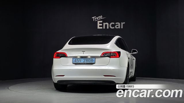 Tesla Model 3 Standard Range Plue RWD - фото 3