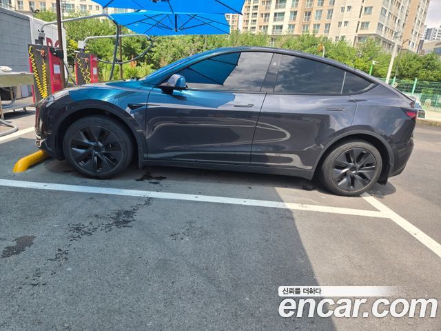 Tesla Model Y RWD - фото 2