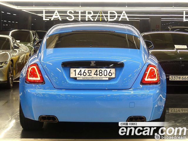 Rolls-Royce Wraith 6.6 Black Badge - фото 1