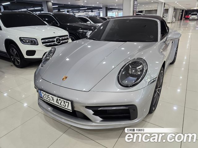 Porsche 911 Carrera 4 Cabriolet - фото 0