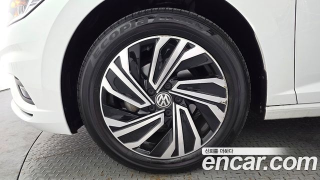 Volkswagen Jetta 7-го поколения 1.4 TSI Prestige - фото 4