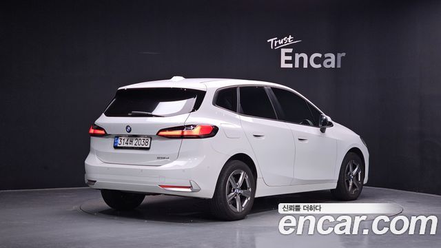 BMW 2 Series Active Tourer U06 218d Advantage - фото 1
