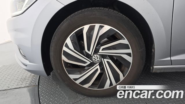Volkswagen Jetta 7-го поколения 1.4 TSI Prestige - фото 4
