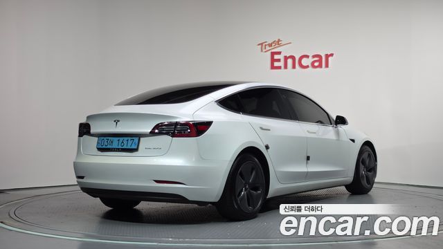 Tesla Model 3 Long Range AWD - фото 1