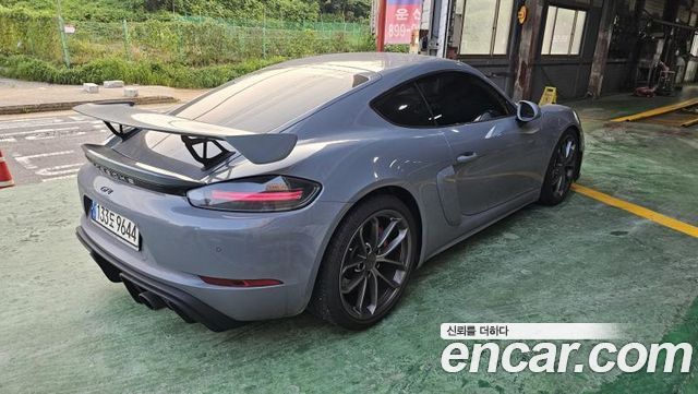 Porsche 718 Cayman 4.0 GT4 - фото 4