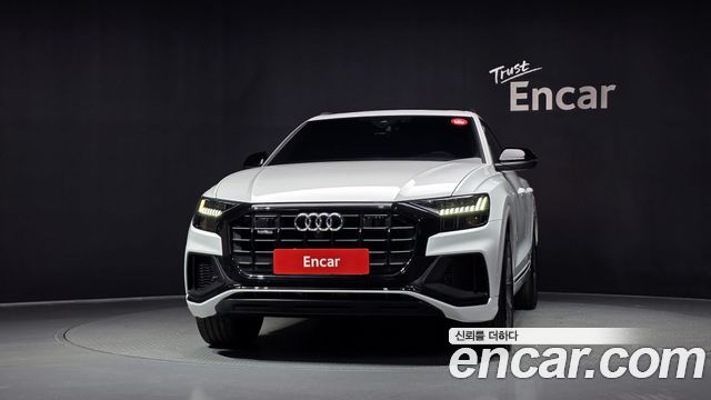 Audi Q8 55 TFSI Quattro Premium - фото 2