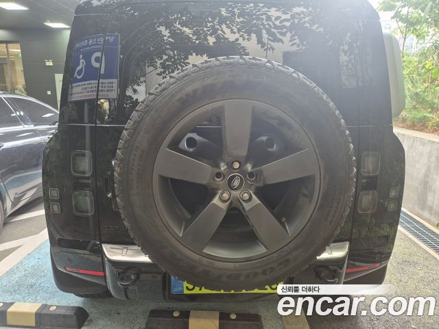 Land Rover Defender L663 110 D300 X-Dynamic HSE - фото 2