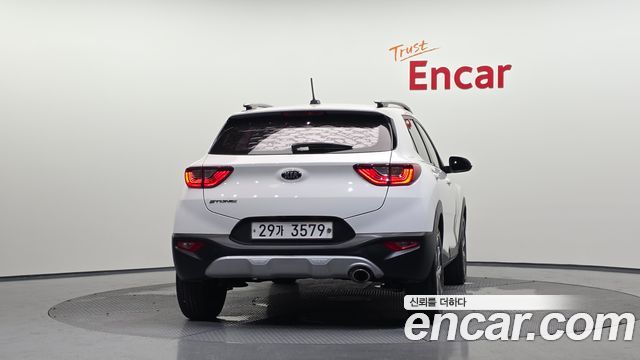 Kia Stonic Diesel 1.6 Prestige - фото 3