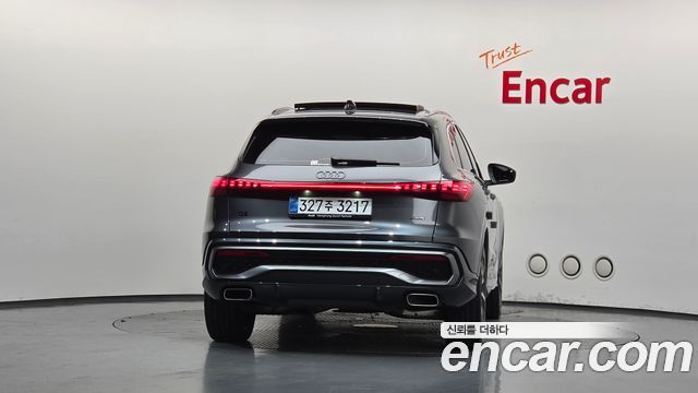 Audi Q5 40 TFSI Quattro S Line - фото 3