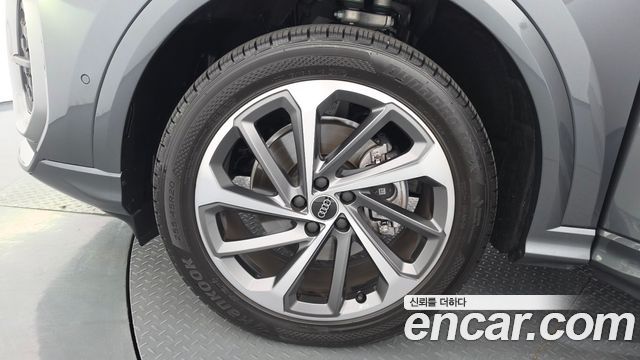 Audi Q5 40 TFSI Quattro S Line - фото 4