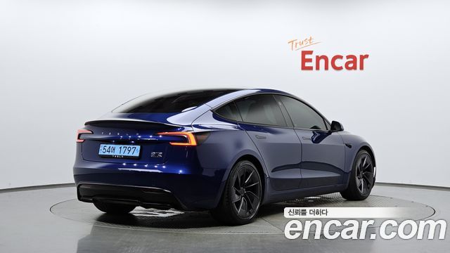 Tesla Model 3 Performance AWD - фото 1