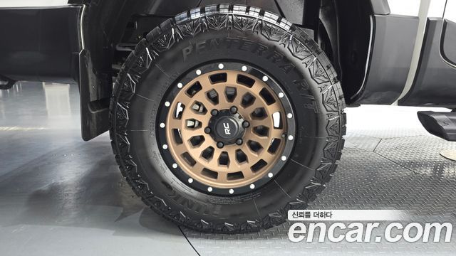 Kia Tasman 2.5T Gasoline 4WD Adventure - фото 3