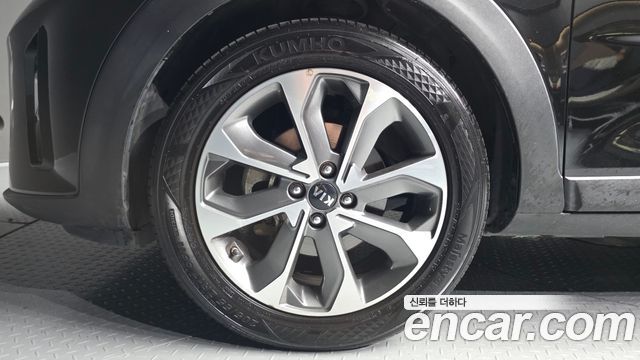 Kia Stonic 1.4 Prestige - фото 4