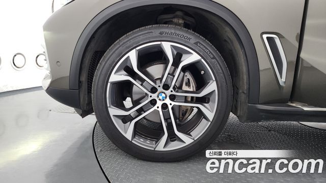BMW X5 G05 xDrive 30d xLine - фото 4