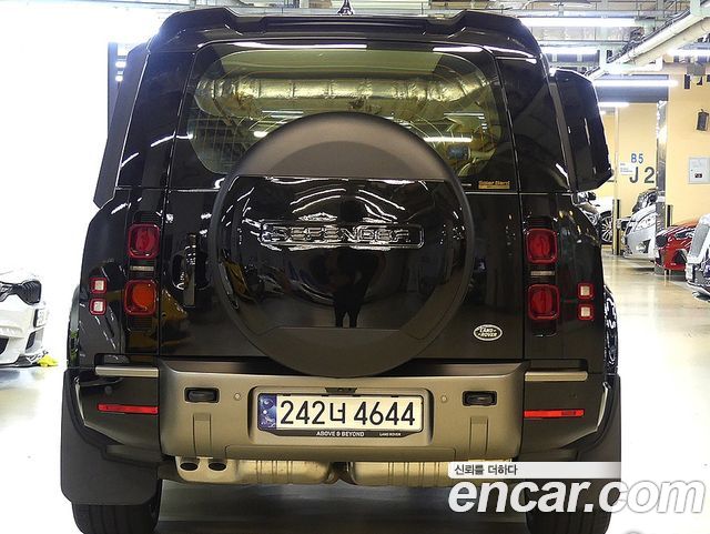 Land Rover Defender L663 130 D300 X-Dynamic HSE - фото 4