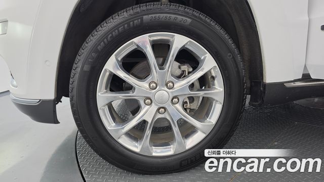 Jeep Cherokee 3.6 Summit WK2 - фото 4