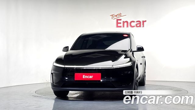 Tesla Model Y Long Range AWD - фото 2