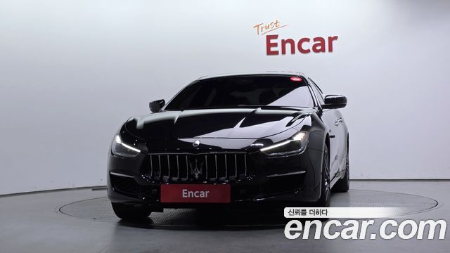 Maserati Ghibli 3.0S Q4 GranLusso 3rd - фото 2